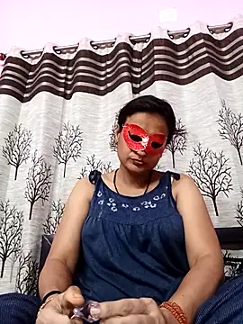 Snapshot of Hotty_girl25 chatting on November 2025 12:18:02 PM Hotty girl25 online show from November 2025 12:18:02 PM