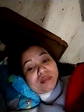 Snapshot of Gwen-n chatting on November 2025 05:07:01 PM Gwen-n online show from November 2025 05:07:01 PM