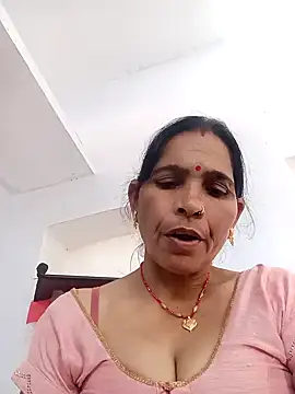 Snapshot of Indiangueen chatting on November 2025 09:43:01 AM Indiangueen online show from November 2025 09:43:01 AM