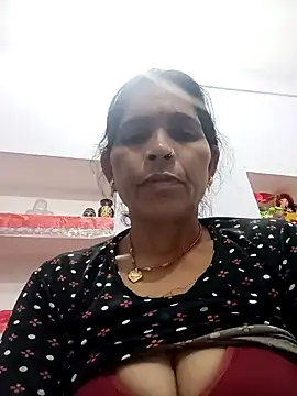 Snapshot of Indiangueen chatting on November 2025 09:48:02 PM Indiangueen online show from November 2025 09:48:02 PM