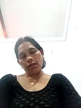 Snapshot of Indiangueen chatting on November 2025 09:24:01 PM Indiangueen online show from November 2025 09:24:01 PM