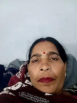 Snapshot of Indiangueen chatting on November 2025 04:40:01 PM Indiangueen online show from November 2025 04:40:01 PM