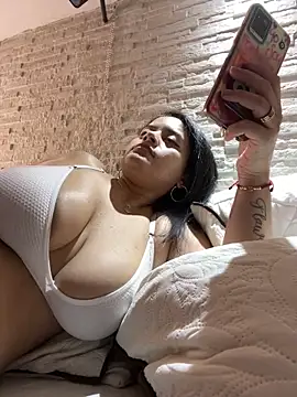 amellita-33 online show from March 2026 01:12:01 AM