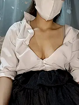 Snapshot of ezabel- chatting on April 2026 11:32:02 PM ezabel- online show from April 2026 11:32:02 PM