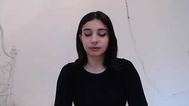 bellefleurrr online show from April 2026 06:39:01 PM