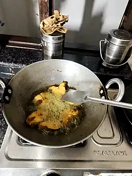 Heena-143 online show from November 2025 03:59:01 PM