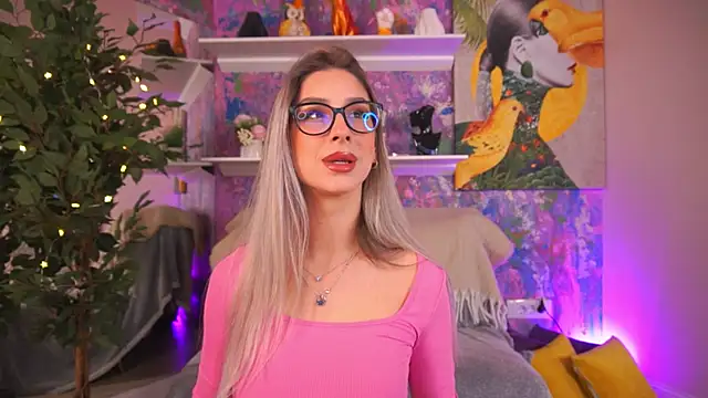 MaddieBryggs online show from February 2026 10:07:02 AM