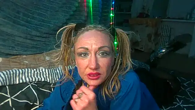 LilaniLoverx online show from November 2025 08:09:01 PM