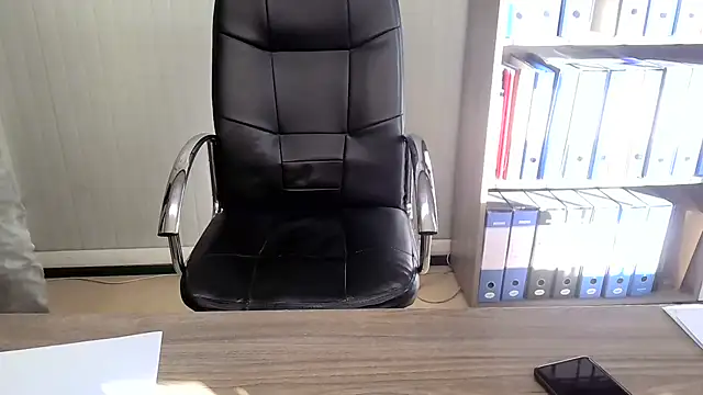 Evasionee online show from November 2025 08:04:01 AM