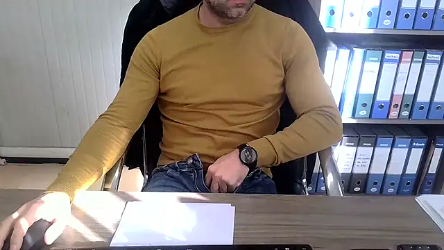 Evasionee online show from February 2026 08:08:02 AM