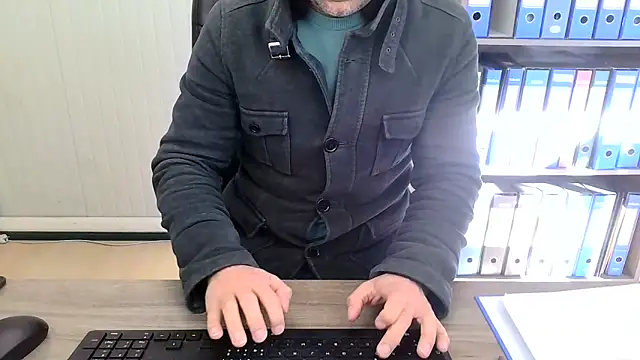 Evasionee online show from February 2026 08:46:01 AM