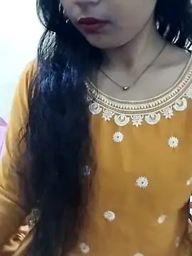 Rubi  1 online show from November 2025 05:17:02 AM