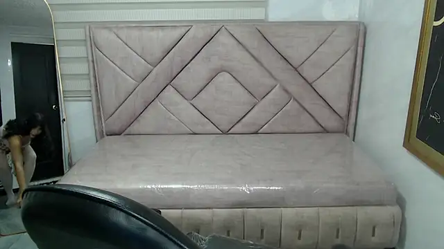 Afrodita Wild v online show from March 2026 01:28:01 PM