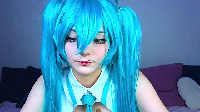 Snapshot of KittieHeart chatting on November 2025 09:02:01 PM KittieHeart online show from November 2025 09:02:01 PM