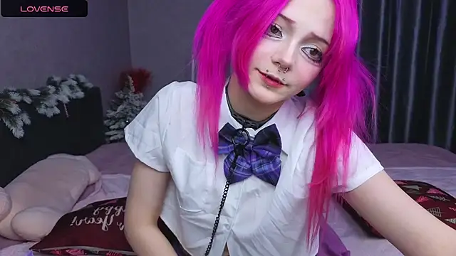 Snapshot of KittieHeart chatting on January 2026 12:13:01 AM KittieHeart online show from January 2026 12:13:01 AM