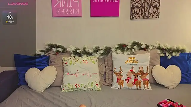 Snapshot of KittieHeart chatting on January 2026 08:14:02 PM KittieHeart online show from January 2026 08:14:02 PM