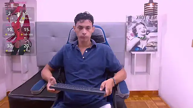 wiltom  online show from November 2025 12:39:02 PM