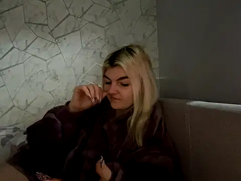 Snapshot of rosie-hipstergal chatting on November 2025 01:51:01 PM rosie-hipstergal online show from November 2025 01:51:01 PM