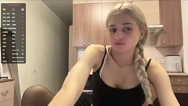 AidaGloshen online show from May 2026 01:06:01 PM