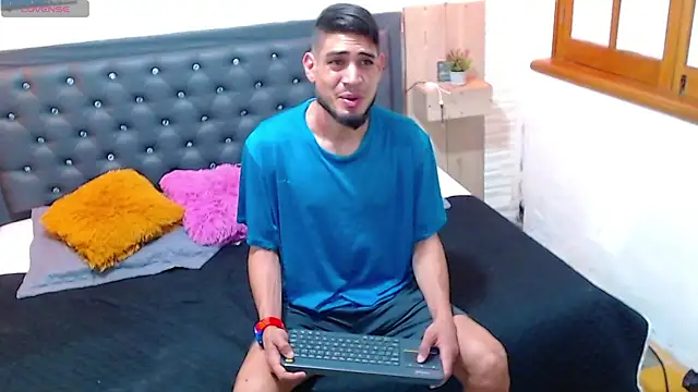 Snapshot of Tribilin_ht chatting on January 2026 07:37:02 PM Tribilin ht online show from January 2026 07:37:02 PM