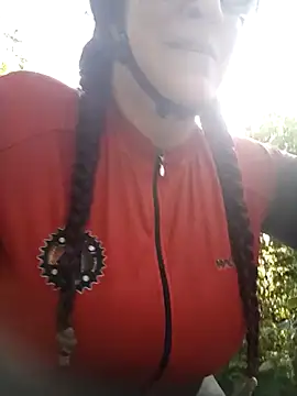 Snapshot of LAPOTRA_04 chatting on December 2025 12:10:02 PM LAPOTRA 04 online show from December 2025 12:10:02 PM