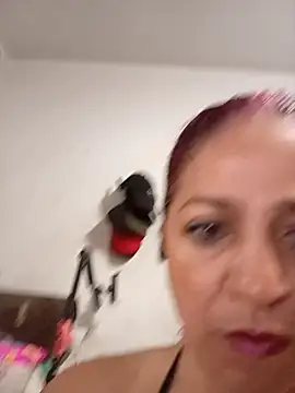 Snapshot of LAPOTRA_04 chatting on December 2025 01:13:01 AM LAPOTRA 04 online show from December 2025 01:13:01 AM