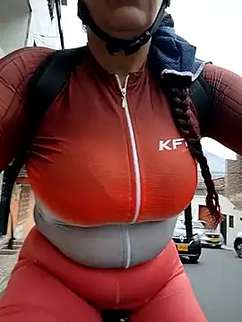 Snapshot of LAPOTRA_04 chatting on April 2026 02:40:01 PM LAPOTRA 04 online show from April 2026 02:40:01 PM