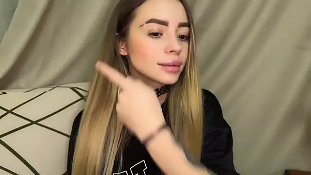 stellarblush online show from November 2025 08:51:01 PM