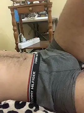 Unique-Man online show from May 2026 10:39:02 PM