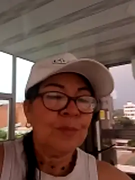 laliItaclark online show from April 2026 01:15:01 PM