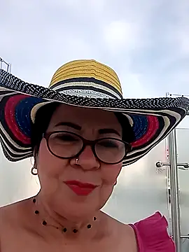 laliItaclark online show from April 2026 11:49:02 AM