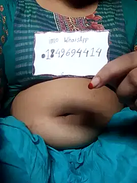 Snapshot of Naughty_Mow chatting on November 2025 04:57:02 AM Naughty Mow online show from November 2025 04:57:02 AM