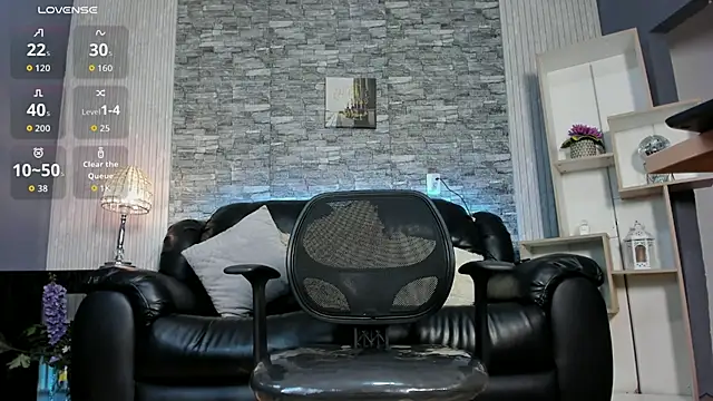 zack joness18 online show from May 2026 04:09:02 AM