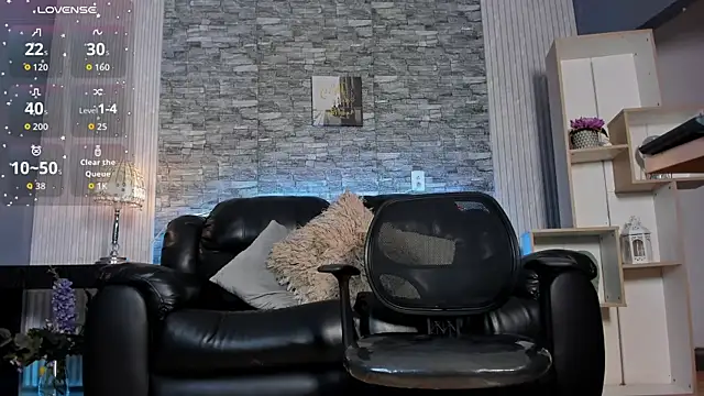 zack joness18 online show from June 2026 04:15:02 AM