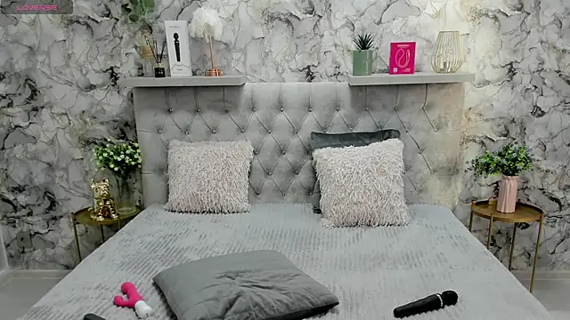 CandysSweet online show from July 2026 01:19:02 AM