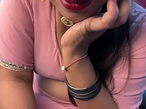 Snapshot of Ritika_janu chatting on April 2026 05:49:02 AM Ritika janu online show from April 2026 05:49:02 AM
