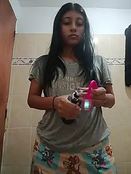 YeseniaRodriguez3 online show from July 2026 02:16:02 AM