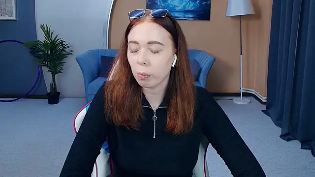 AddieOsler online show from June 2026 07:44:02 PM