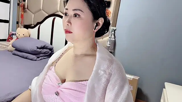 yaoyao22678 online show from April 2026 02:12:02 AM