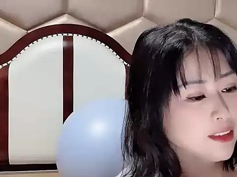 yaoyao22678 online show from July 2026 01:45:01 AM
