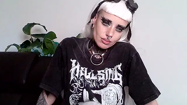 Snapshot of eva_nexus chatting on November 2025 05:58:02 PM eva nexus online show from November 2025 05:58:02 PM