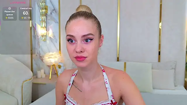 Snapshot of Rose_Masson chatting on November 2025 06:35:01 AM Rose Masson online show from November 2025 06:35:01 AM