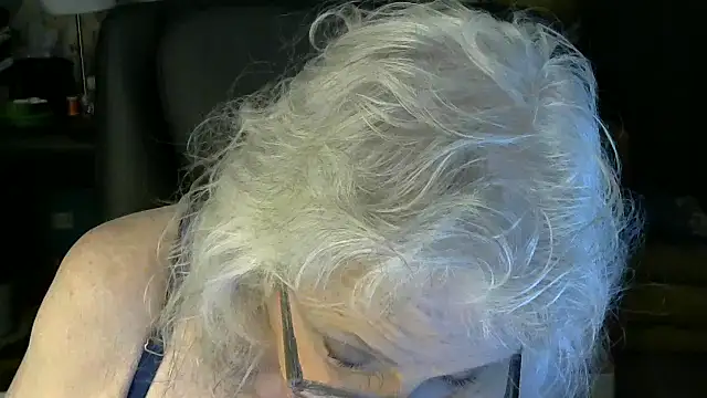 Snapshot of JoleneDelacroix chatting on November 2025 02:11:01 AM JoleneDelacroix online show from November 2025 02:11:01 AM