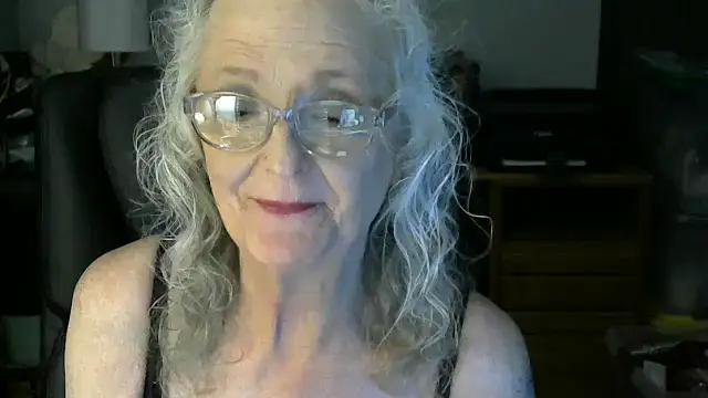 Snapshot of JoleneDelacroix chatting on November 2025 02:04:02 AM JoleneDelacroix online show from November 2025 02:04:02 AM