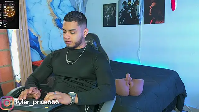 Snapshot of Tiler_wolker chatting on November 2025 12:31:02 PM Tiler wolker online show from November 2025 12:31:02 PM