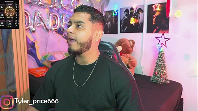 Snapshot of Tiler_wolker chatting on December 2025 04:41:04 AM Tiler wolker online show from December 2025 04:41:04 AM