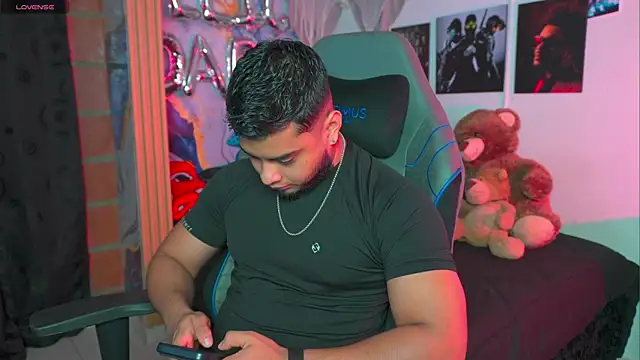 Tiler wolker online show from April 2026 12:57:01 AM