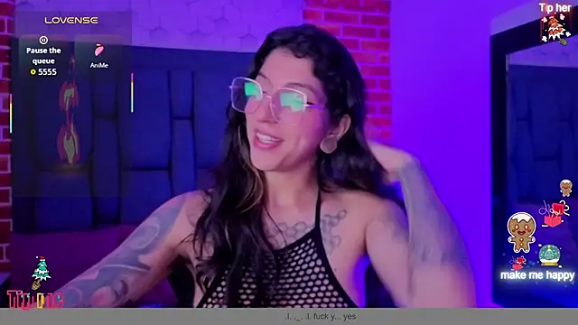 ghostwomaan online show from December 2025 12:33:02 PM