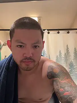 urboiy online show from October 2025 12:02:02 AM