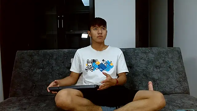 isak lane online show from November 2025 01:27:02 AM